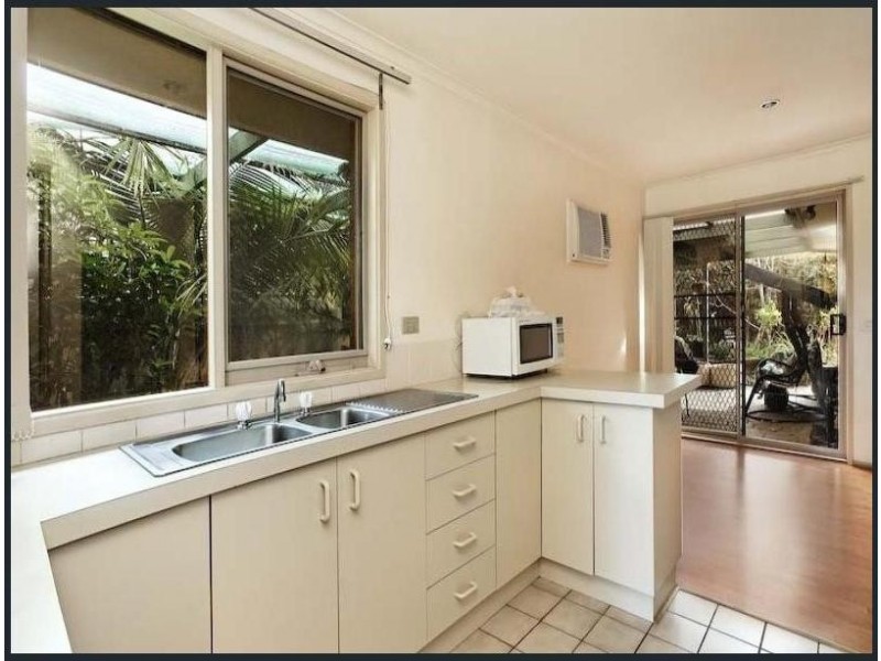 20 ELLINDALE CLOSE, Hampton Park VIC 3976