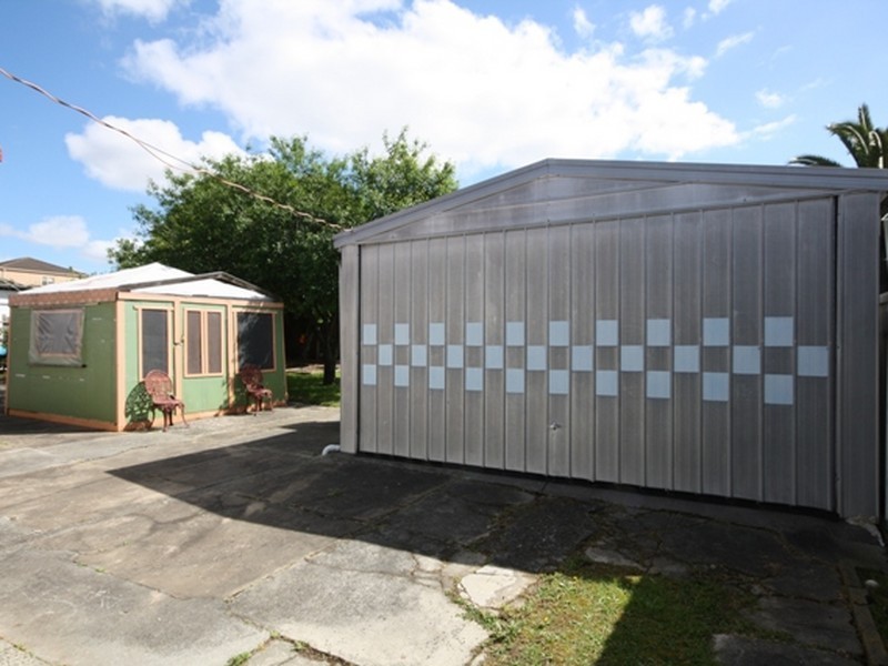 1 Dunvegan Crescent, Dandenong VIC 3175
