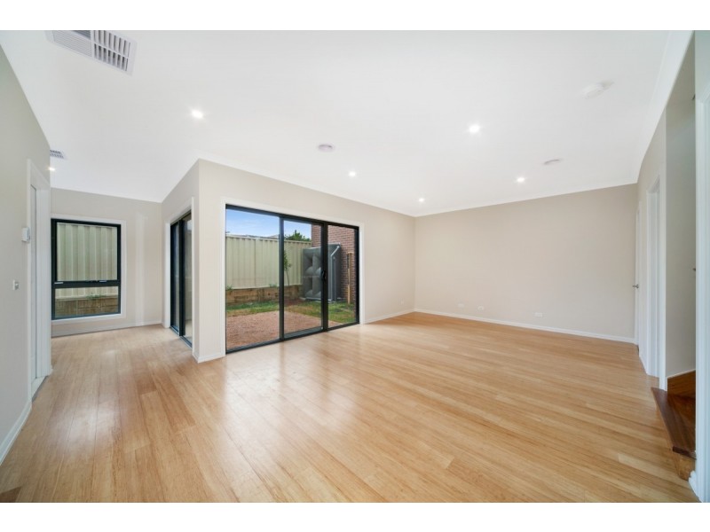 2/31 AMIEL STREET, Springvale VIC 3171