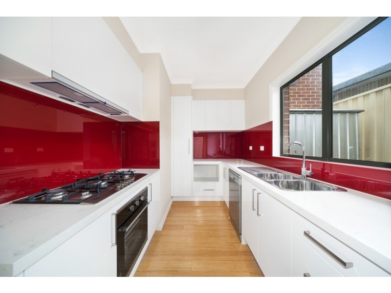 2/31 AMIEL STREET, Springvale VIC 3171