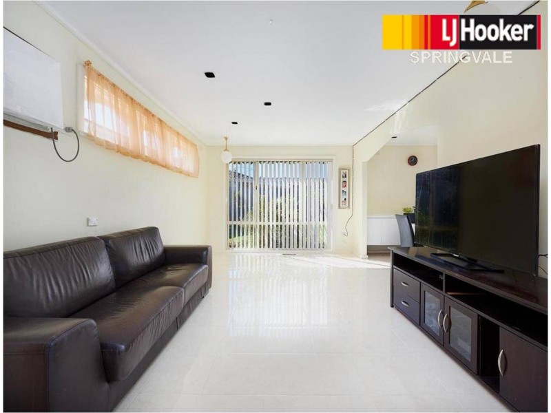 8 BELLBIRD COURT, Springvale South VIC 3172