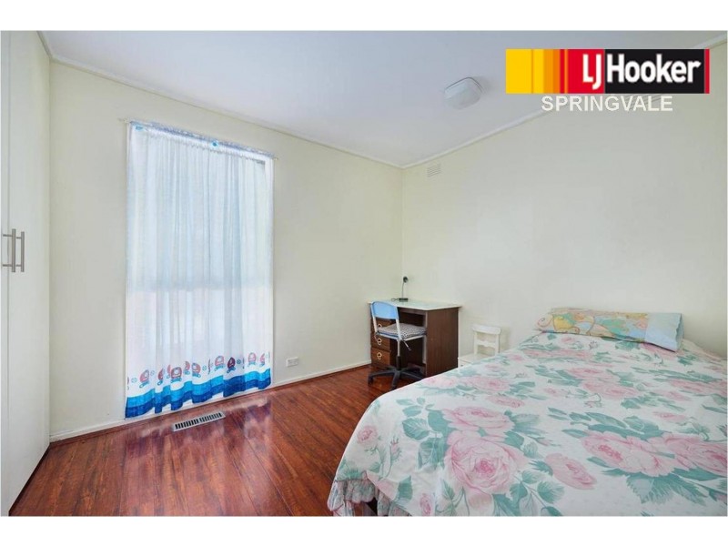 8 BELLBIRD COURT, Springvale South VIC 3172