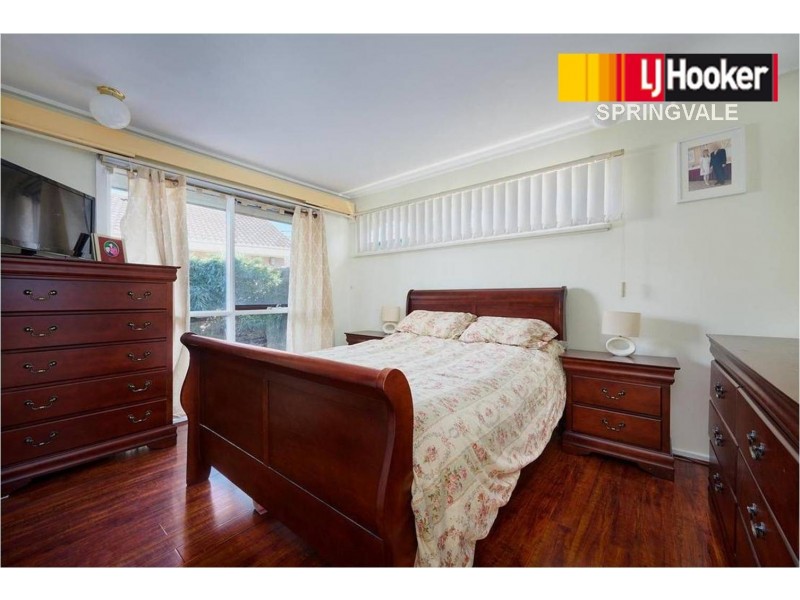 8 BELLBIRD COURT, Springvale South VIC 3172