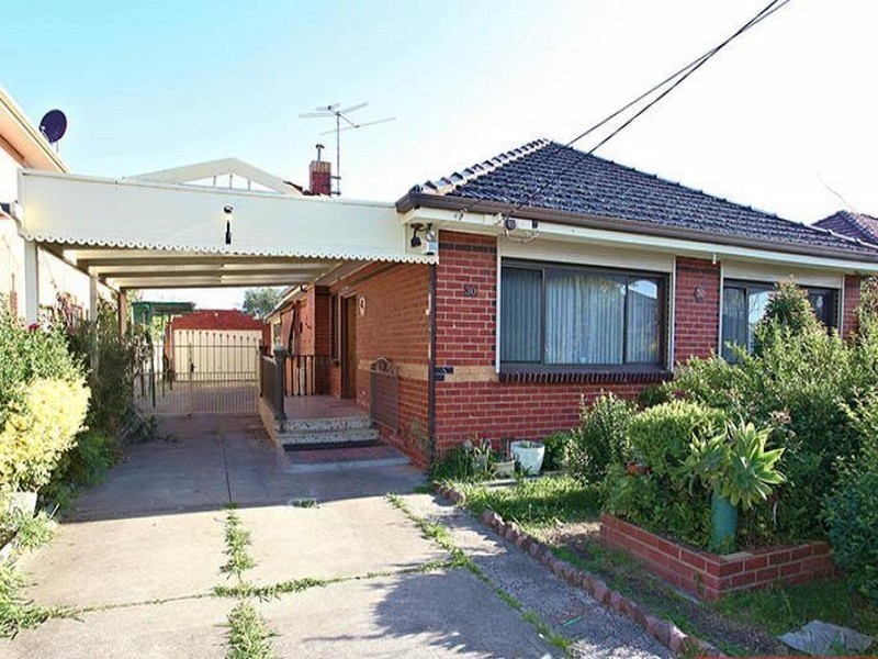 30 BALMORAL AVENUE, Springvale VIC 3171