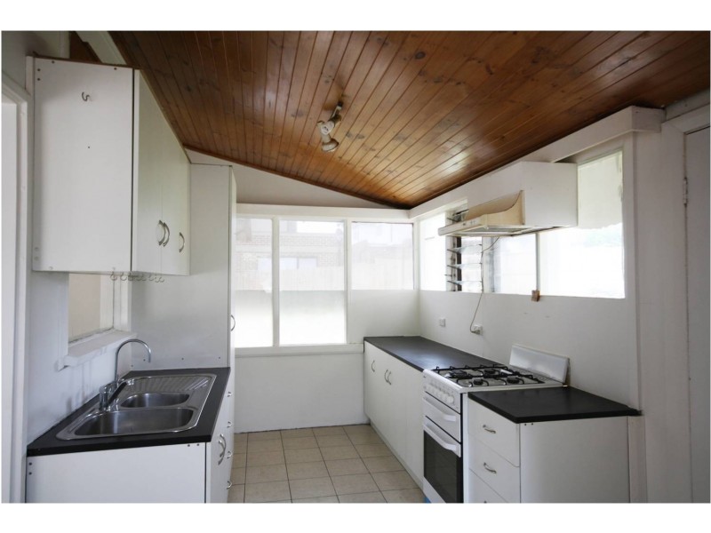 38 CRAWFORD ROAD, Clarinda VIC 3169