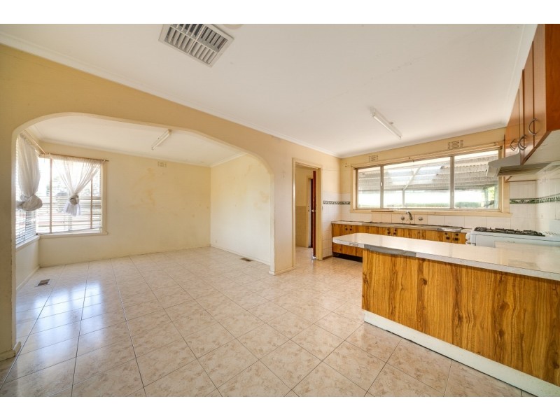 1 KINGSCLERE AVENUE, Keysborough VIC 3173