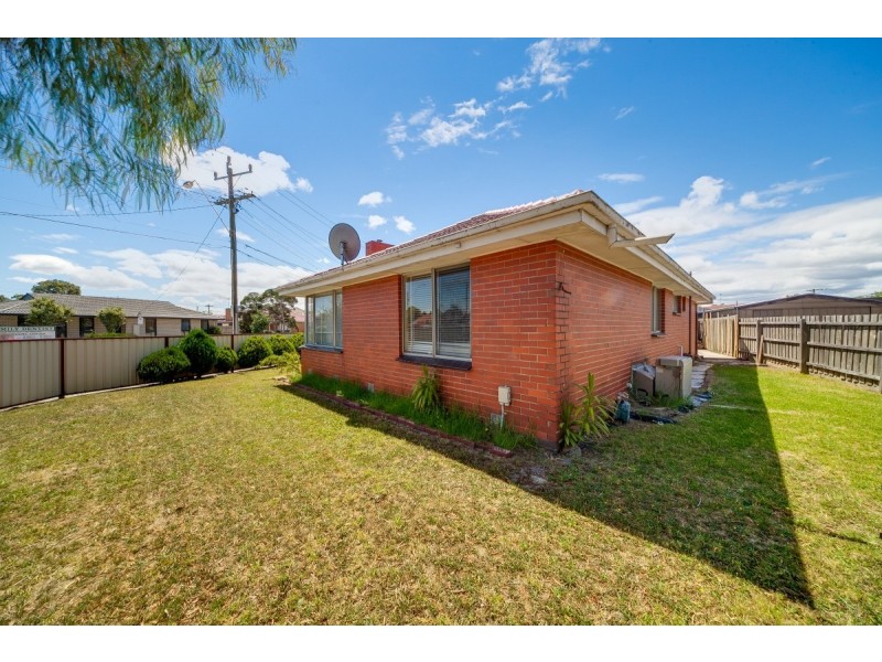 1 KINGSCLERE AVENUE, Keysborough VIC 3173