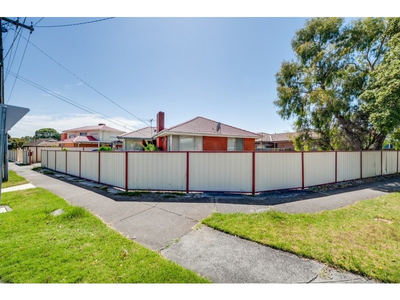 1 KINGSCLERE AVENUE, Keysborough VIC 3173