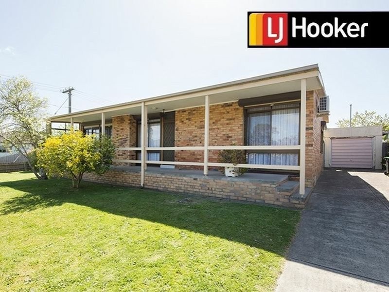 39 Ellt Crescent, Noble Park VIC 3174