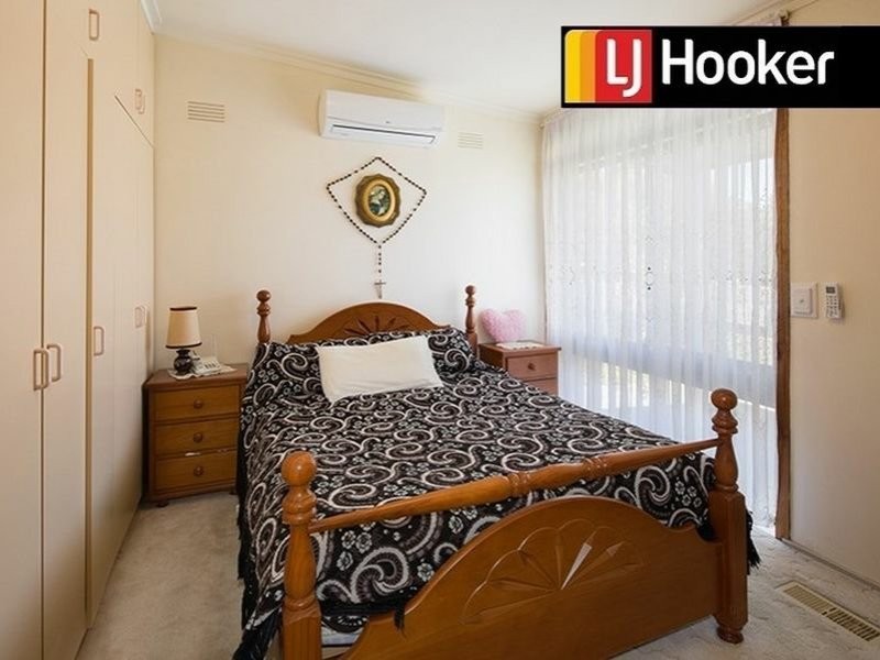 39 Ellt Crescent, Noble Park VIC 3174