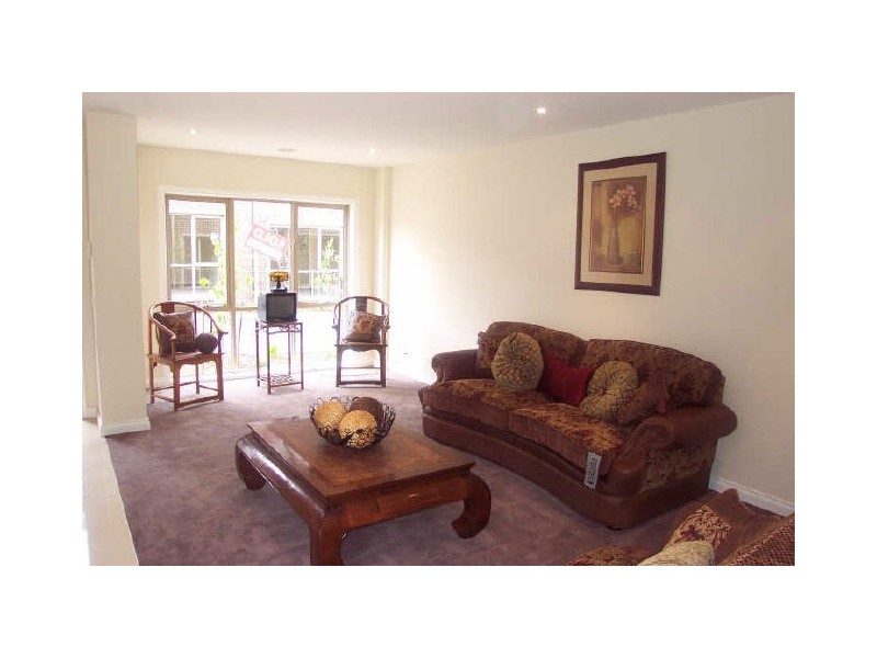 4/70-72 Princess Avenue, Springvale VIC 3171