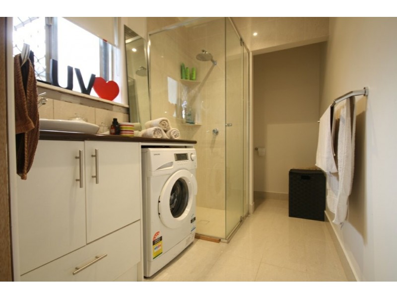 14/4a COLONSAY ROAD, Springvale VIC 3171