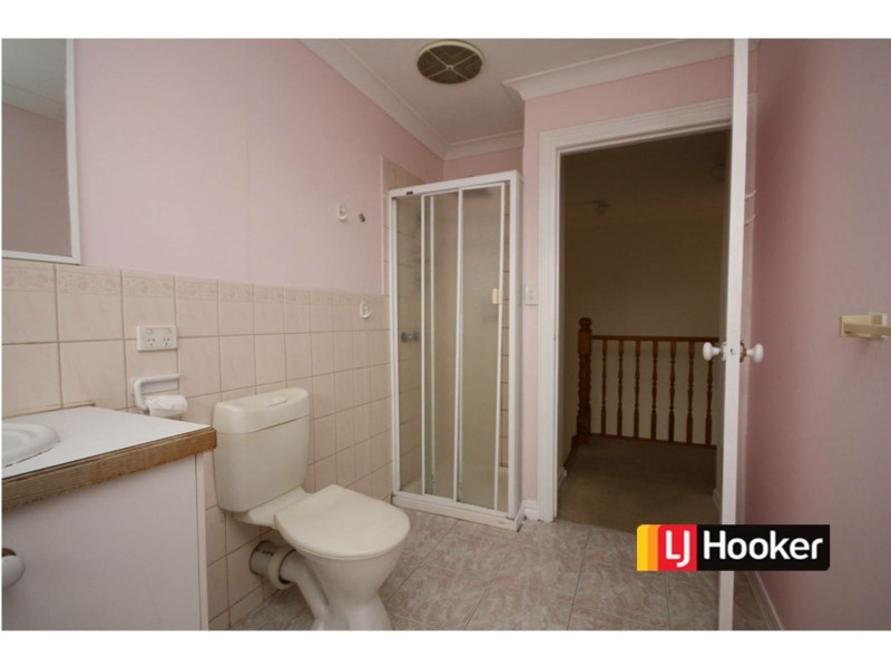 2/11 Albert Avenue, Springvale VIC 3171