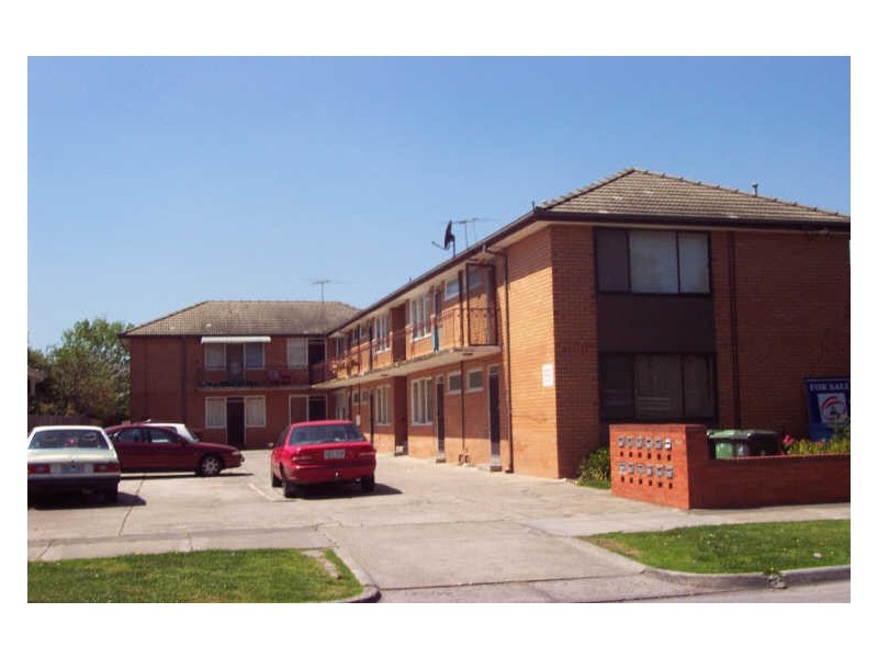 8/17 Royal Avenue, Springvale VIC 3171