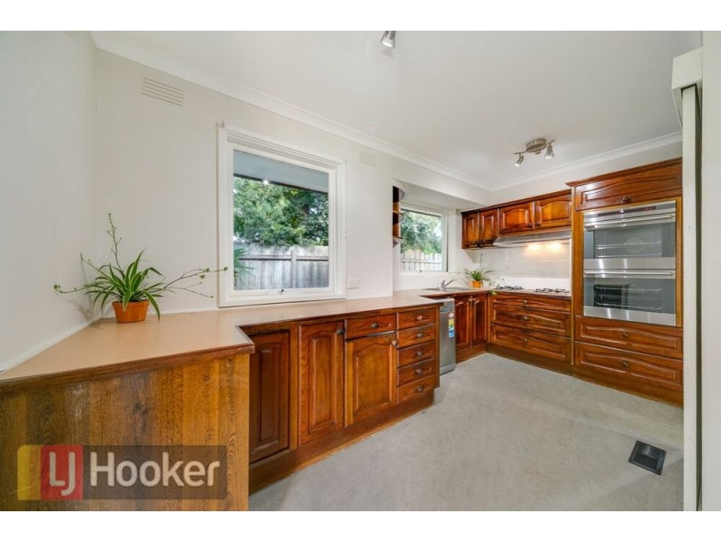 14 KINNOUL AVE, Keysborough VIC 3173