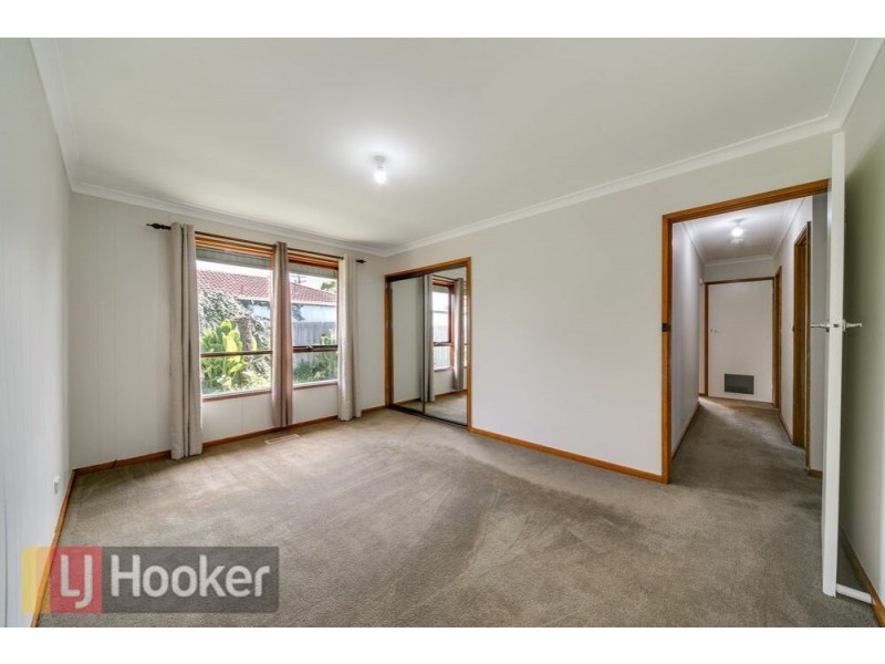 14 KINNOUL AVE, Keysborough VIC 3173
