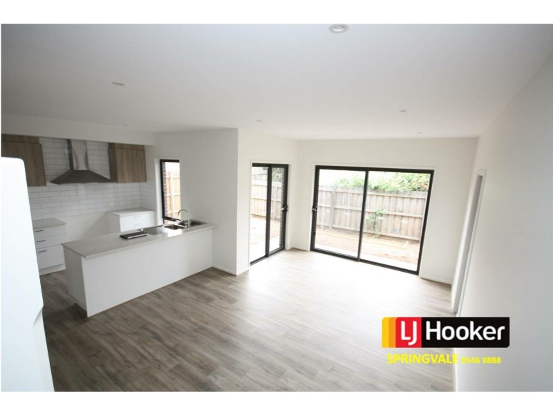 76 Hillside Road, Springvale VIC 3171