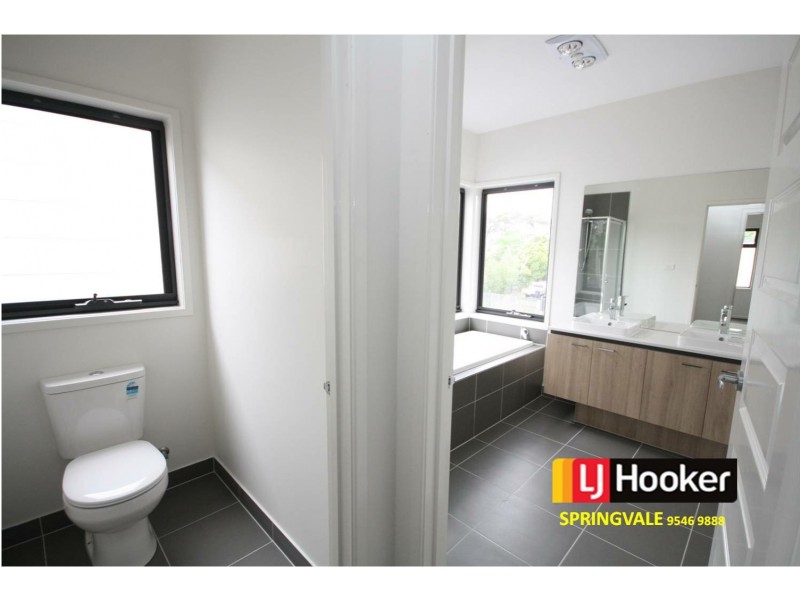 76 Hillside Road, Springvale VIC 3171