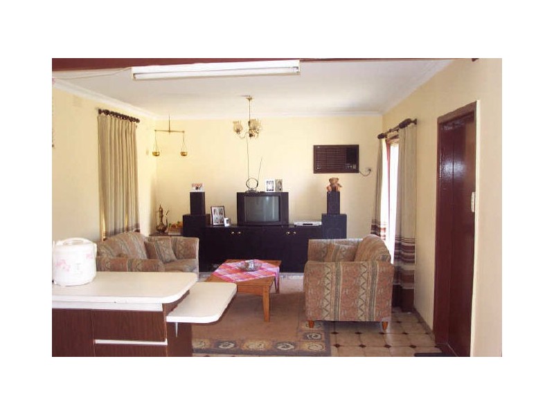 65 View Road, Springvale VIC 3171