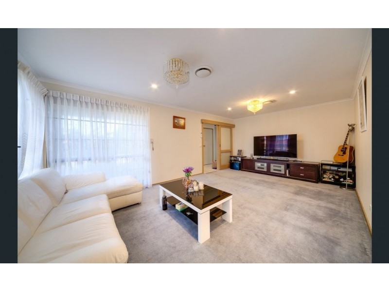 25 SNOWGUM COURT, Keysborough VIC 3173