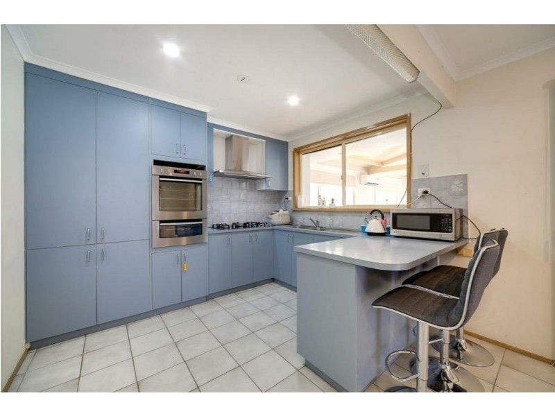 25 SNOWGUM COURT, Keysborough VIC 3173