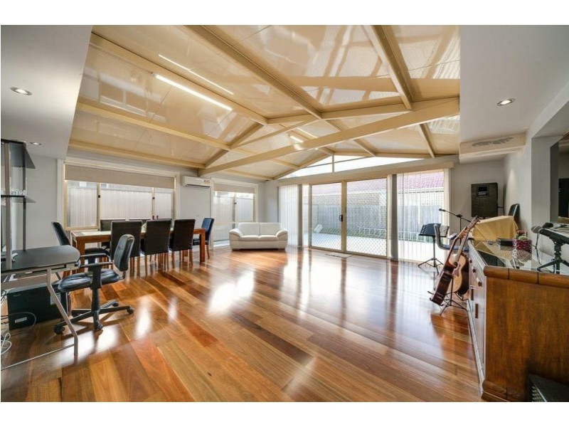 25 SNOWGUM COURT, Keysborough VIC 3173