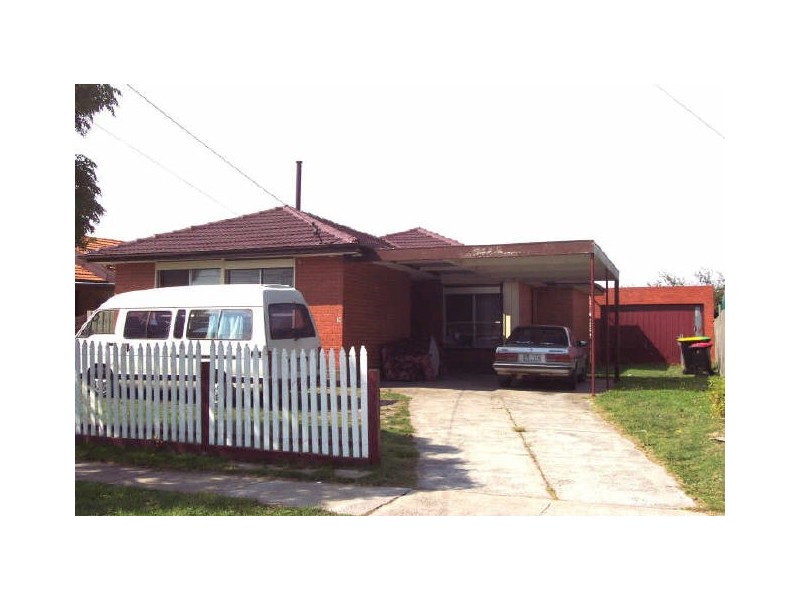 12 Monash Crescent (79 F7, F8), Clayton South VIC 3169
