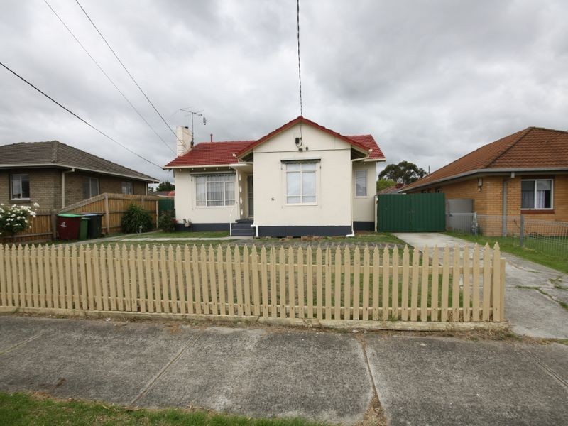 16 Wattle Drive, Doveton VIC 3177