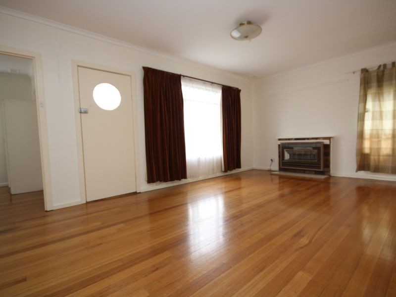 16 Wattle Drive, Doveton VIC 3177