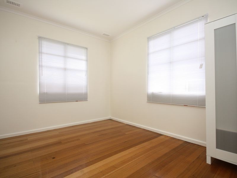 16 Wattle Drive, Doveton VIC 3177