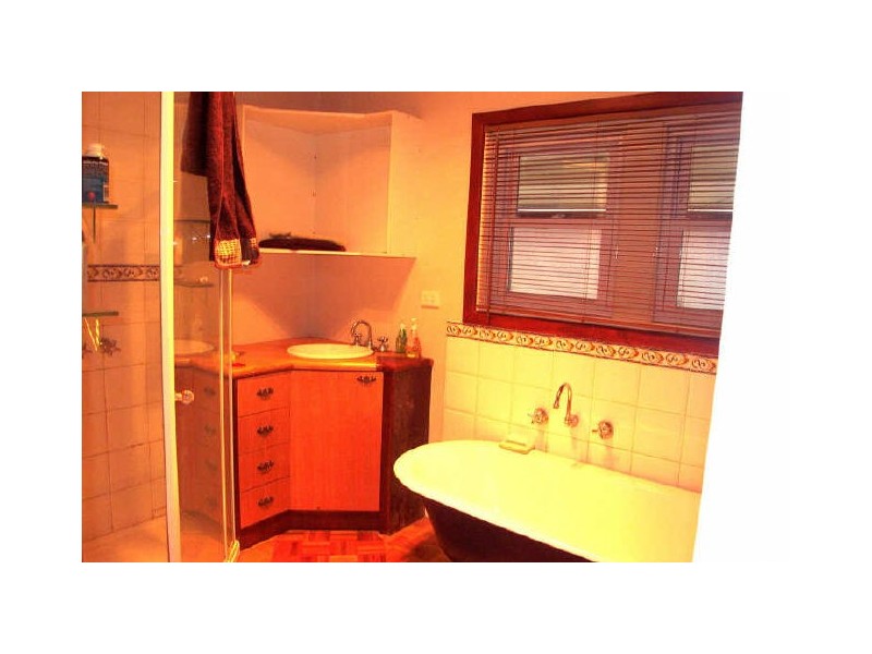 15 Athol Road, Noble Park VIC 3174