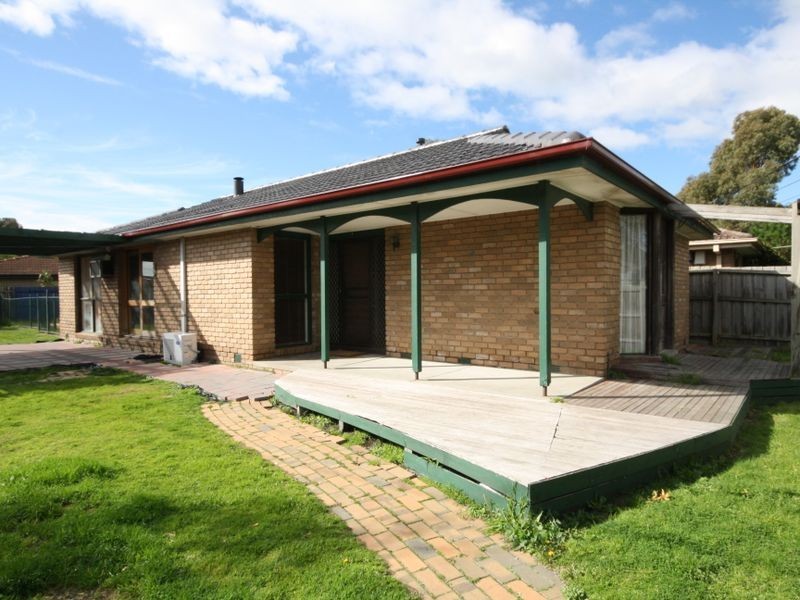 9 Serpentine Road, Keysborough VIC 3173