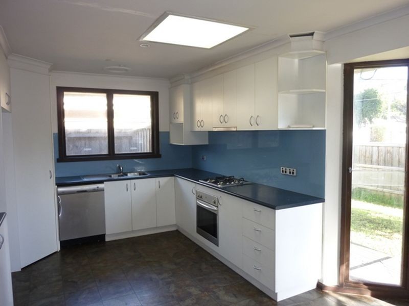 9 Serpentine Road, Keysborough VIC 3173