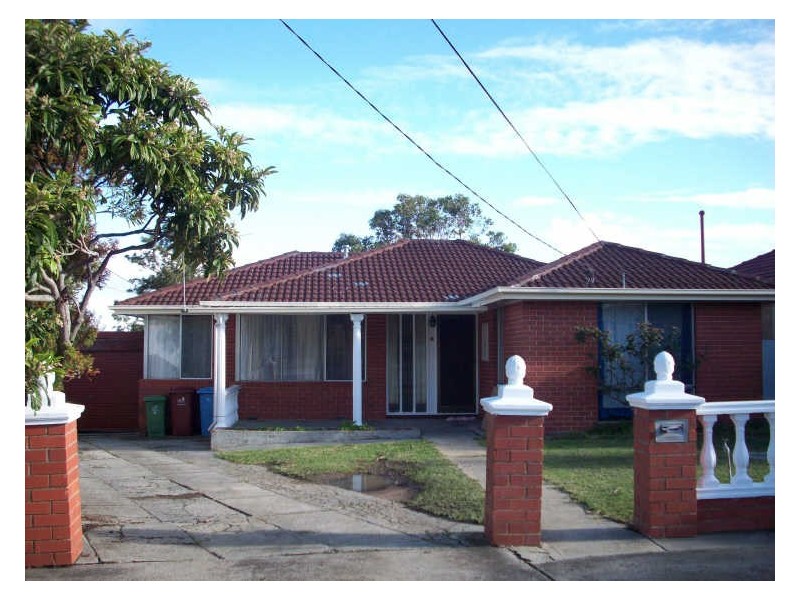 8 Carlyon Court, Springvale VIC 3171