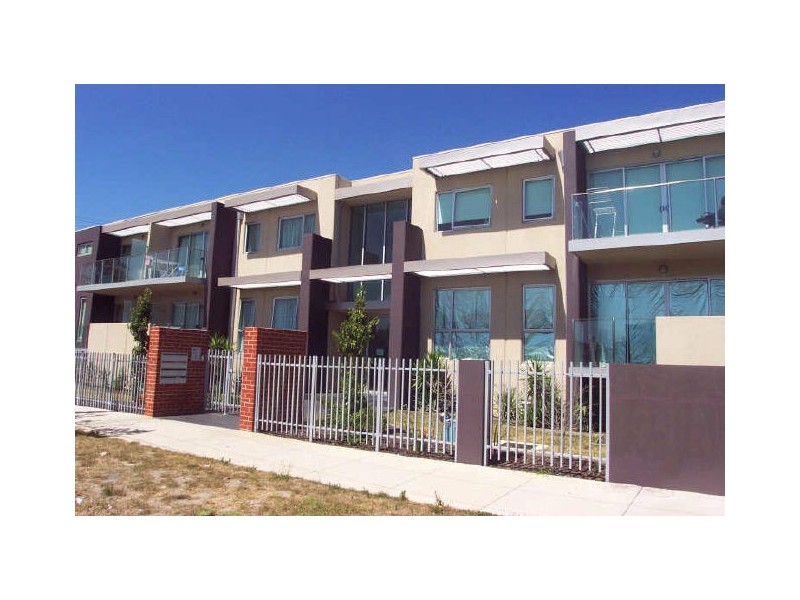 8/8 St James Avenue, Springvale VIC 3171