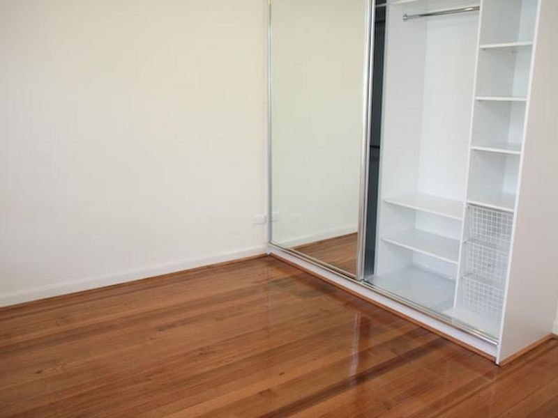 2/13 Windsor Avenue, Springvale VIC 3171