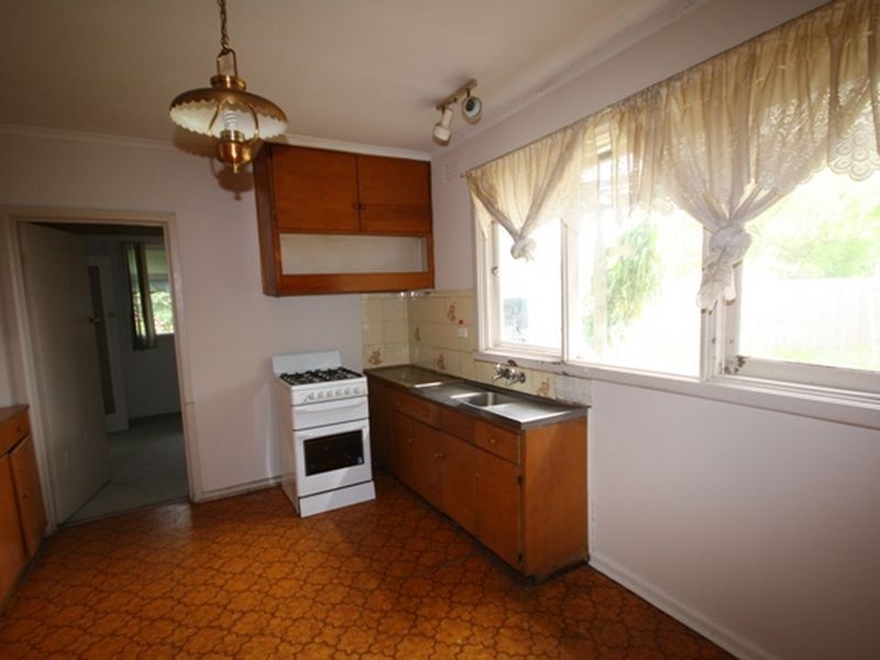 27 Peter Street, Springvale VIC 3171