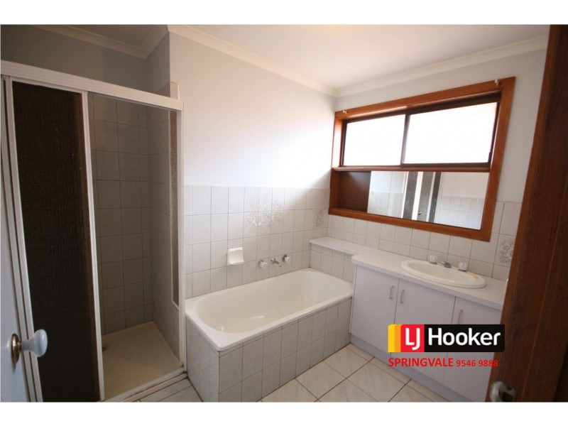 2/5 Gray Street, Springvale VIC 3171