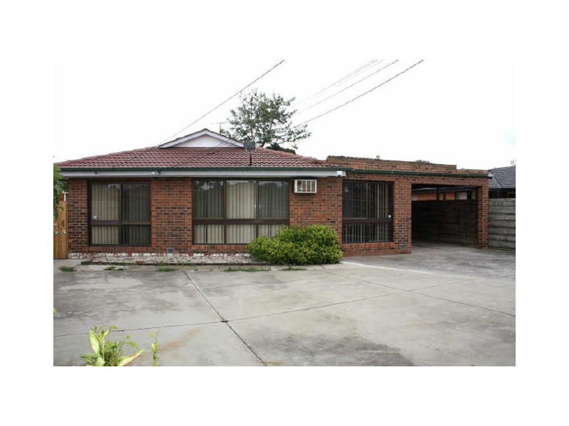 8 Mackinnon Court, Keysborough VIC 3173