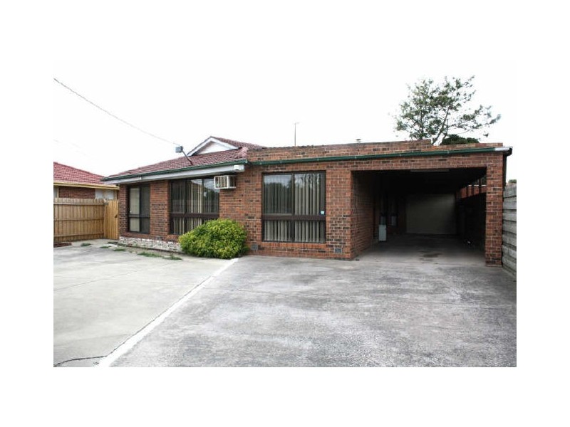 8 Mackinnon Court, Keysborough VIC 3173