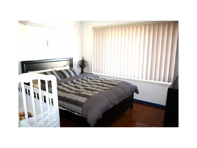 3 CLARENCE AVENUE, Keysborough VIC 3173