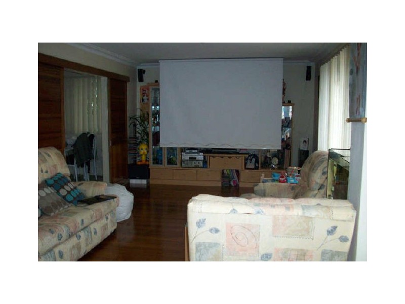 44 Jacksons Road (80 J11), Noble Park VIC 3174