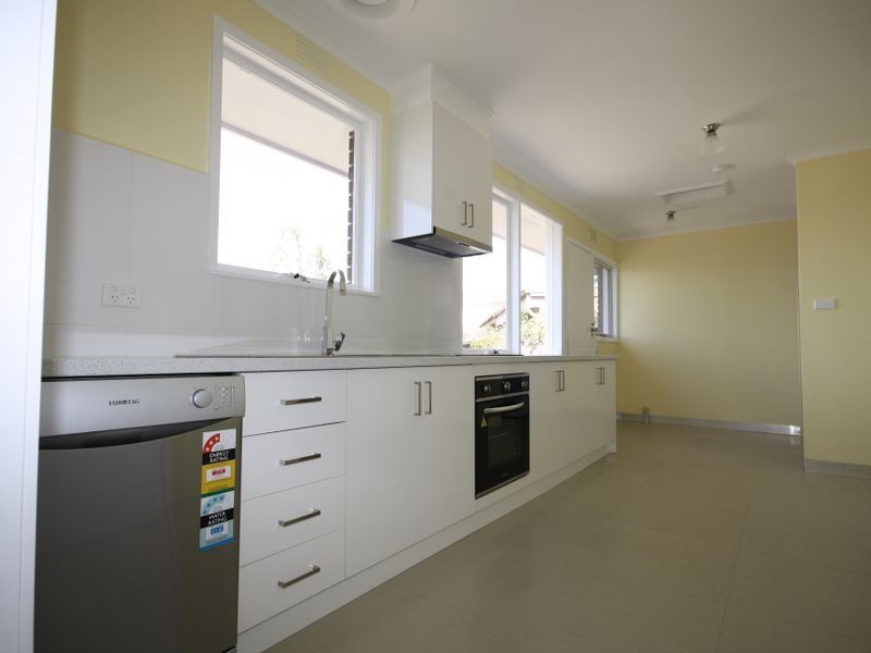 14 Cochrane Avenue (89 F9), Keysborough VIC 3173