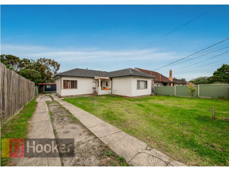 2 LOLLER STREET, Springvale VIC 3171