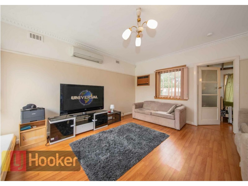 2 LOLLER STREET, Springvale VIC 3171