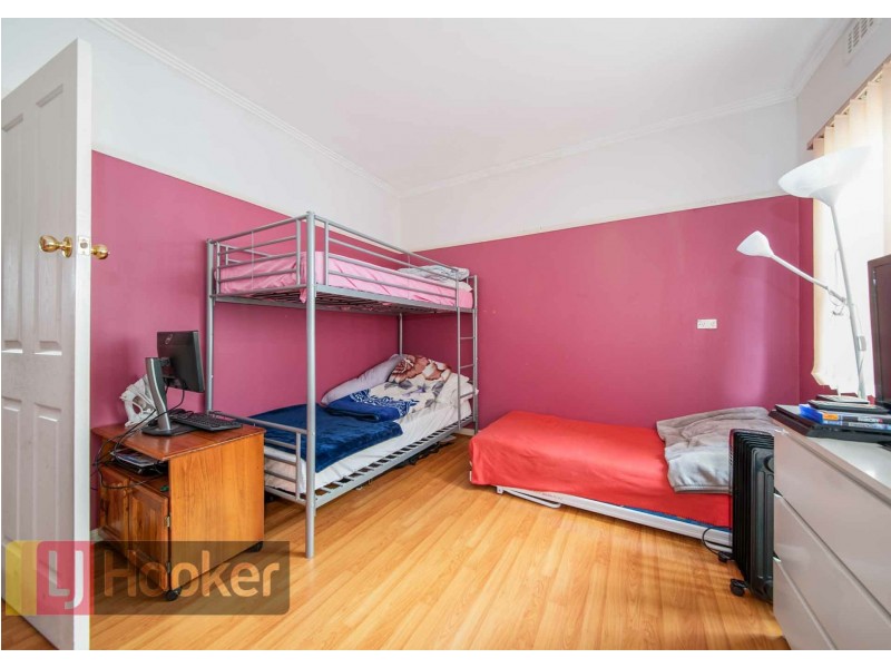 2 LOLLER STREET, Springvale VIC 3171