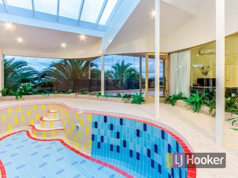 15 SKIPTON SQUARE, Endeavour Hills VIC 3802