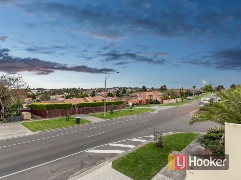 15 SKIPTON SQUARE, Endeavour Hills VIC 3802