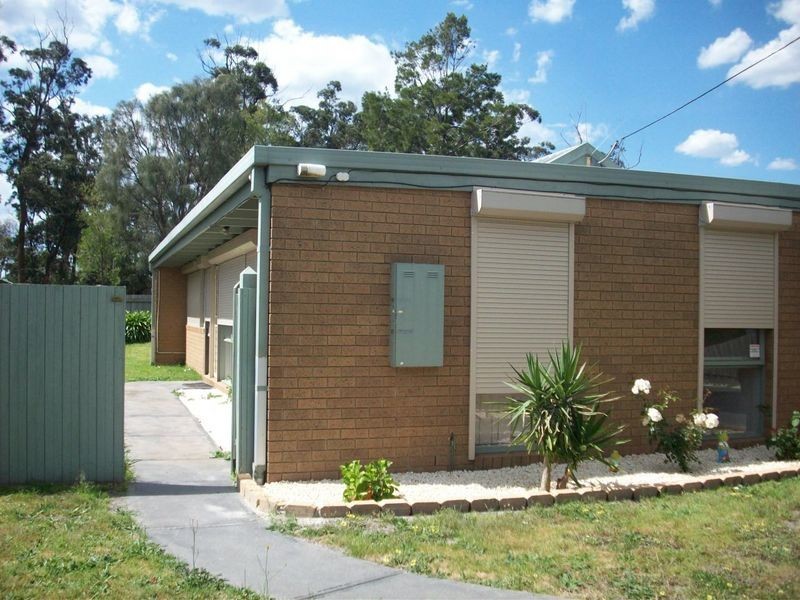 20 Ealing Crescent (88 H1), Springvale South VIC 3172