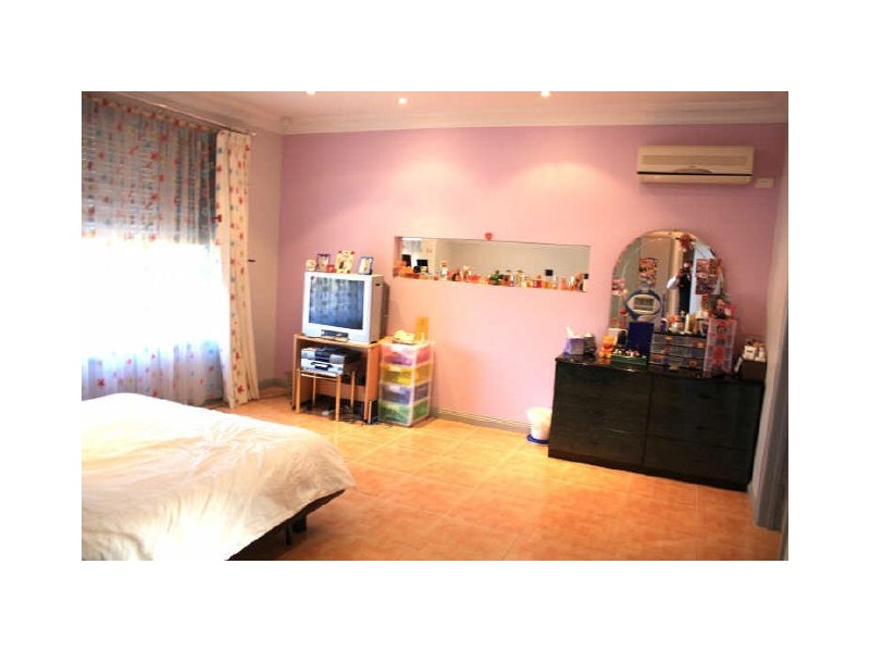 41 Woodward Street, Springvale VIC 3171